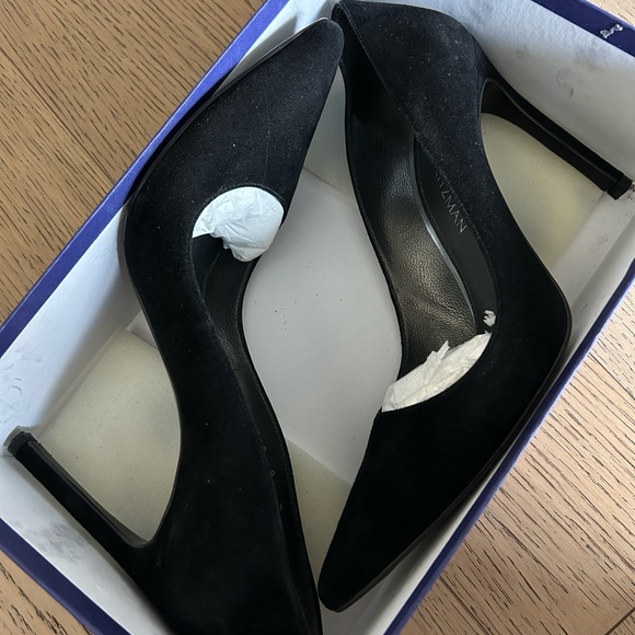 Stuart Weitzman Suede Black Pumps - Picture 5 of 7